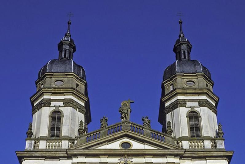 Doppeltürme der Barockkirche von Kloster Schöntal