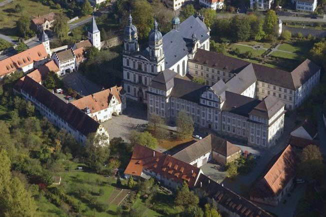 Luftansicht von Kloster Schöntal